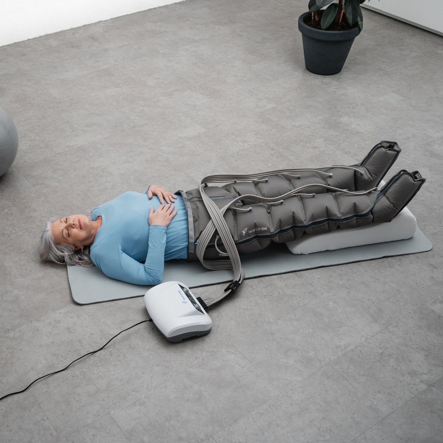 venen-engel-6-massageger-t-general-berholt-mit-hosenmanschette image 3