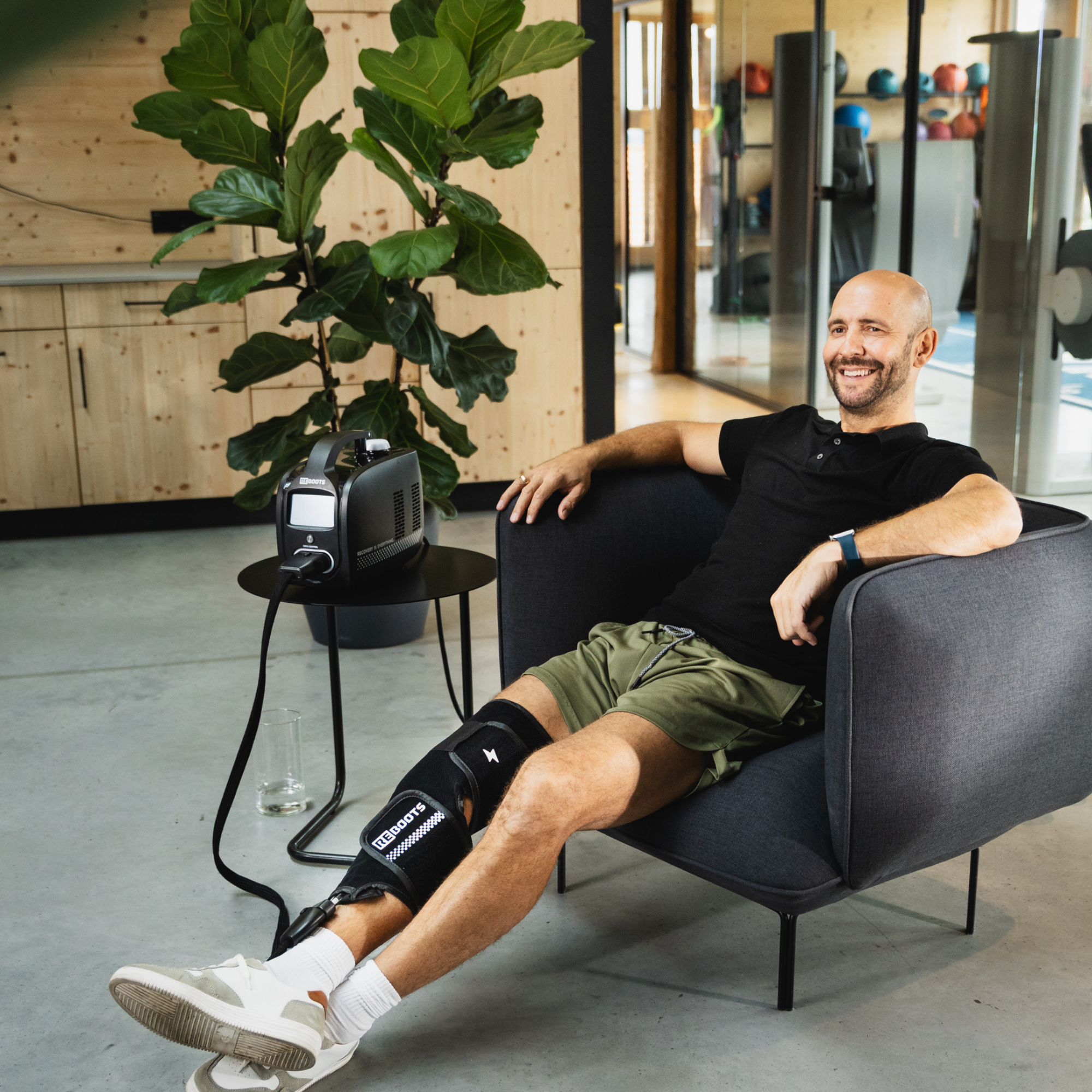 reboots-cryo-pro-k-ltetherapieger-t-miete-mit-manschetten image 3